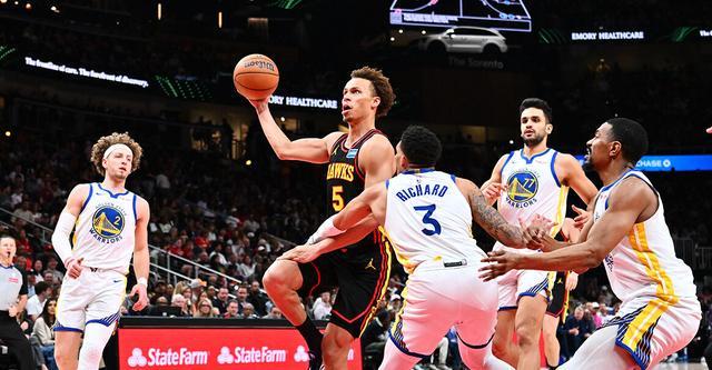 老鹰力克勇士终结连败 丹尼尔斯爆发砍28+4抢断