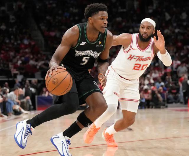 湖人季后赛对阵火箭前景分析：詹姆斯状态爆发