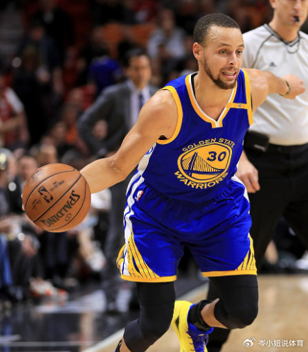 库里技术全面性突破历史标签 三维威胁成篮球新