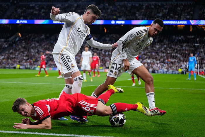 阿诺德皇马表现低迷 图赫尔为何不选其征战世界