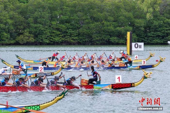 第六届亚沙会龙舟赛开赛 巴赫与霍震霆点睛 中国