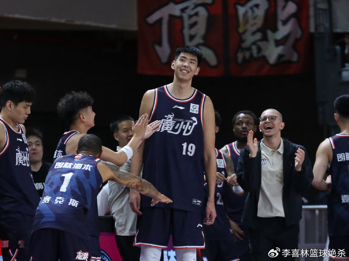 徐昕赴美深造引NCAA名校关注